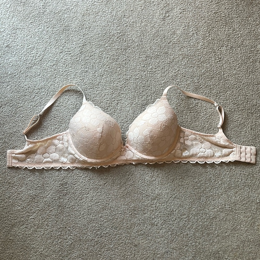Super cute lace bra!